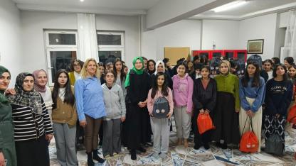 Doğubayazıt’ta ailesinden uzak öğrencilere anlamlı ziyaret