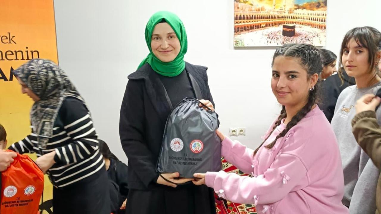 Doğubayazıt’ta ailesinden uzak öğrencilere anlamlı ziyaret