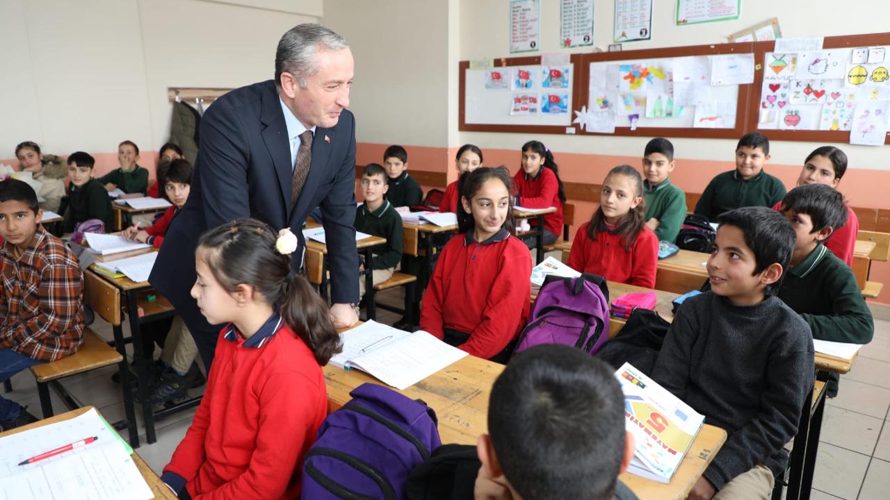 Eleşkirt’te Eğitim Yatırımları ve Projeler Görüşüldü