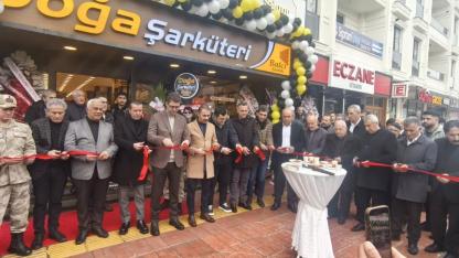 Erciş’te Doğa Şarküteri Dualarla Açıldı