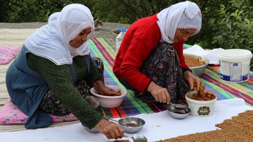 Köyde  üretilen keş adeta bir  enerji deposu