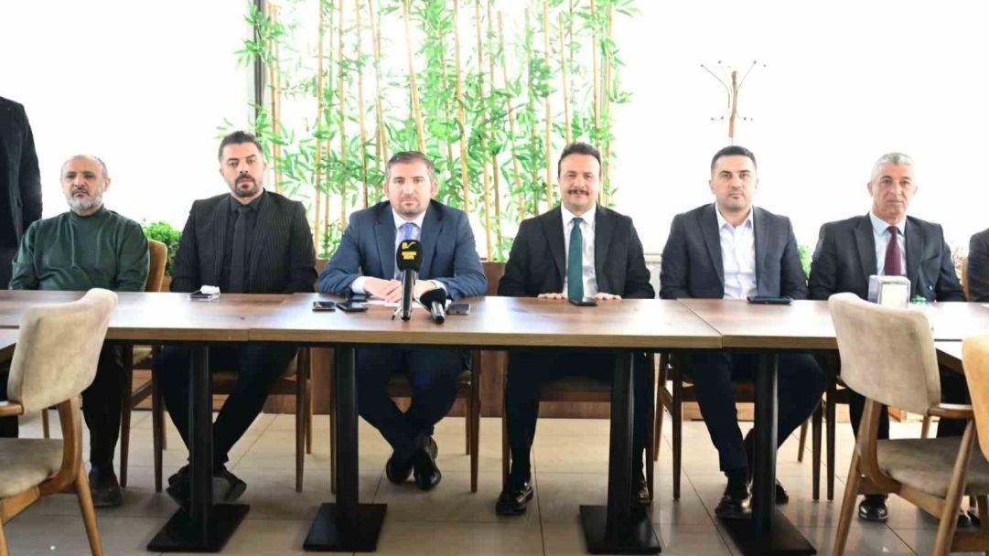 Malatya Yeşilyurtspor Başkanı Ramazan Ayhan: "Kurumsal kimliği olan bir kulüp inşa etmek için yola çıkıldı"