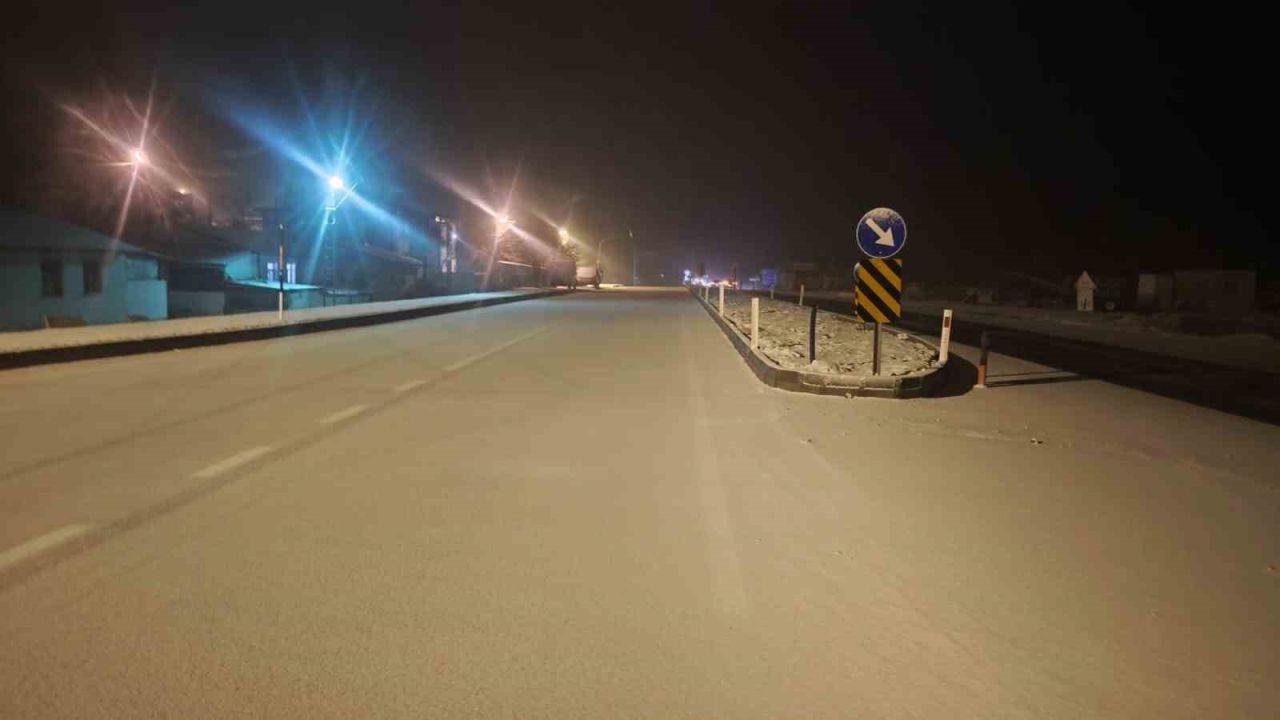 Malatya’nın yüksek kesimlerinde kar yağışı etkili oluyor