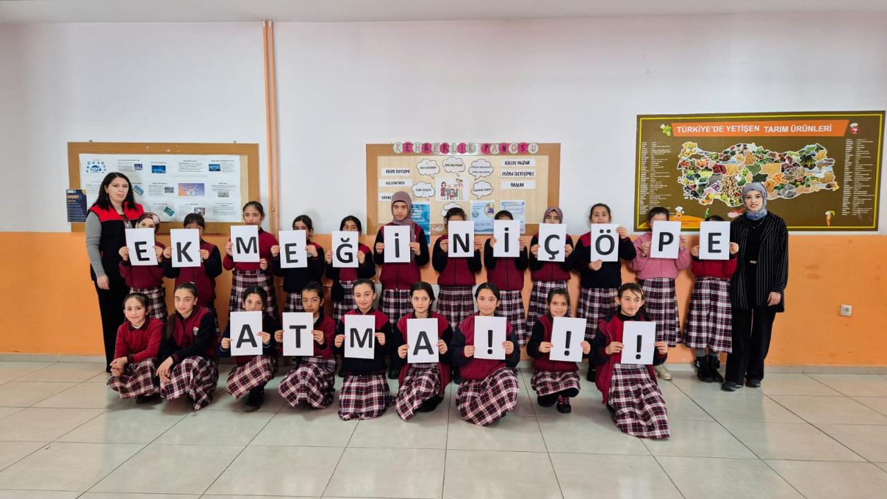 Tutak’ta öğrencilere gıda israfını önleme eğitimi verildi