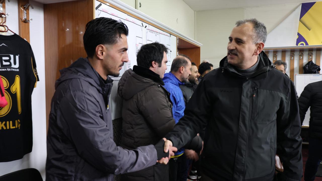 Vali Bozkurt, Ağrı 1970 Spor’u yalnız bırakmadı