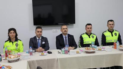 Vali Bozkurt Trafik Polisleriyle İftarda Buluştu
