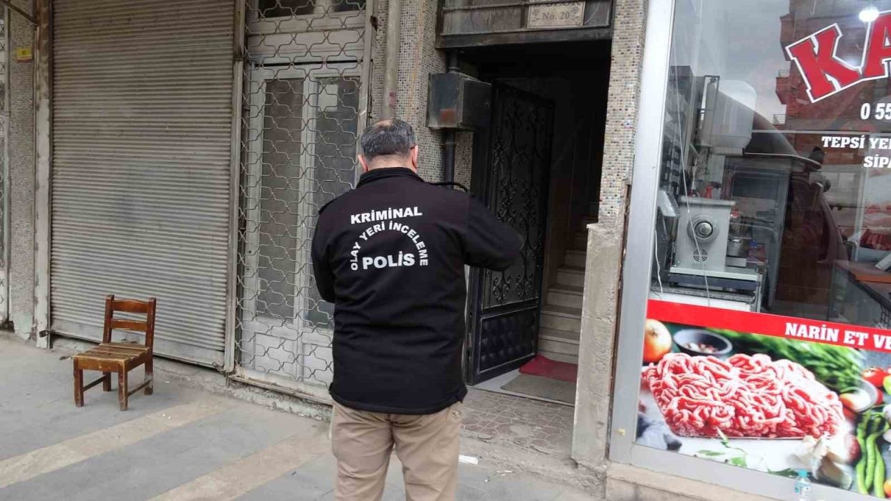 17 yaşındaki çocuk evde ölü bulundu