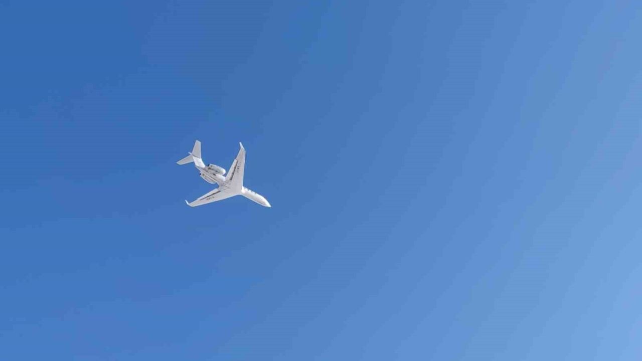 3 aylık bebek uçak ambulansla Van'dan Konya’ya sevk edildi