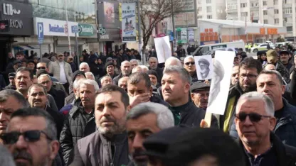 İran’a yönelik saldırılara tepki