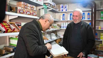 Başkan Er, vatandaşların mahalle bakkallarına ve fırınlarına olan borçlarını kapattı