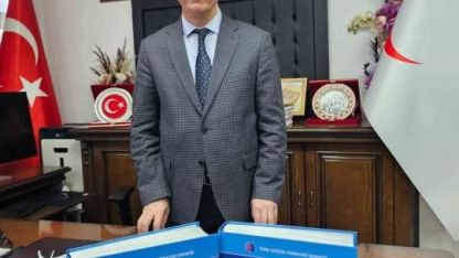 227 bilim insanının katkı sunduğu "Göğüs Cerrahisi" kitabı yayımlandı