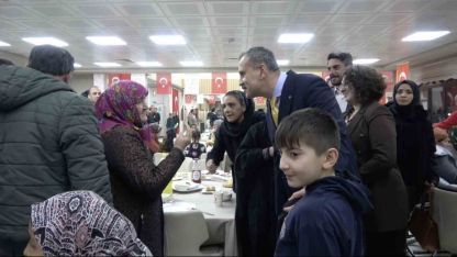 Ağrı’da yetim çocuklar iftar sofrasında buluştu