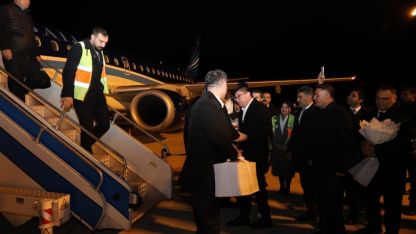 Bakü-Nahçıvan seferini yapan yolcu uçağı saldırı nedeniyle Iğdır’a indi