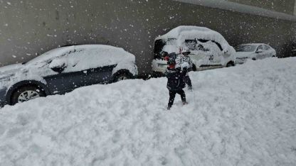 O ilçede kar kalınlığı 1 metreyi buldu