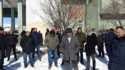 Kars’ta vatandaşların taş ocağı tepkisi