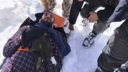 Kayıp vatandaş donmak üzereyken Hasköy dağlarında bulundu