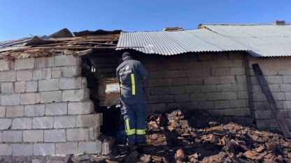 Muradiye’de ahır yangını