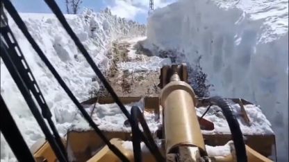 Bingöl’de karla mücadele çalışmaları sürüyor