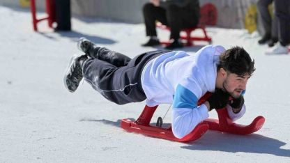 Üniversiteli gençler Erzurum’u gezdi