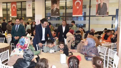 Van İpekyolu Kaymakamı Gilan vatandaşlarla iftar sofrasında buluştu