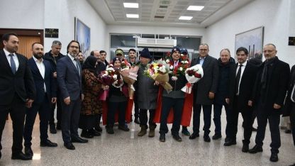 Meşaleler Dadaşların özel gururları için yandı