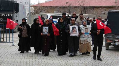 Vanlı anne: "Çocuklarımızın hayallerini çaldılar"