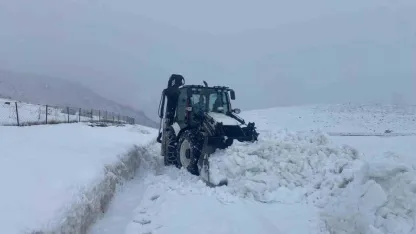 Iğdır’da karla mücadele seferberliği: Kapanan köy yolları yeniden açıldı