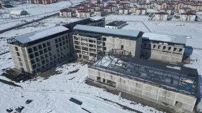 Ağrı’da deprem izolatörlü ilk hastane yükseliyor (Videolu Haber)