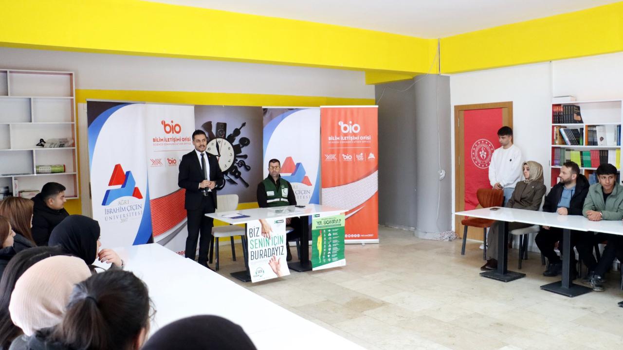 Ağrı’da Gençler Bilim Kafe’de Bağımlılığa Karşı Bilgilendirildi