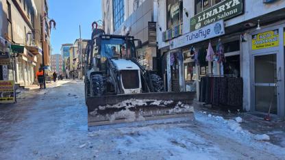 Ağrı’da kar ve buzlanmaya karşı önlemler alınıyor