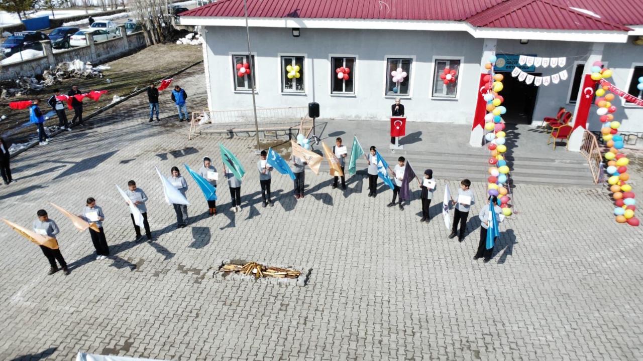 Ağrı’da Nevruz coşkuyla kutlanıyor (Videolu Haber)