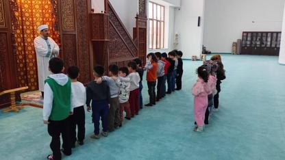 Ağrı’da öğrenciler camilerde Ramazan’ın manevi atmosferini yaşıyor