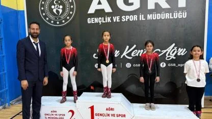 Ağrı’da okul sporları renkli görüntülerle sona erdi