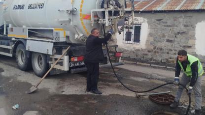 (Videolu Haber) Ağrı’da su taşkınlarına ekiplerden hızlı müdahale