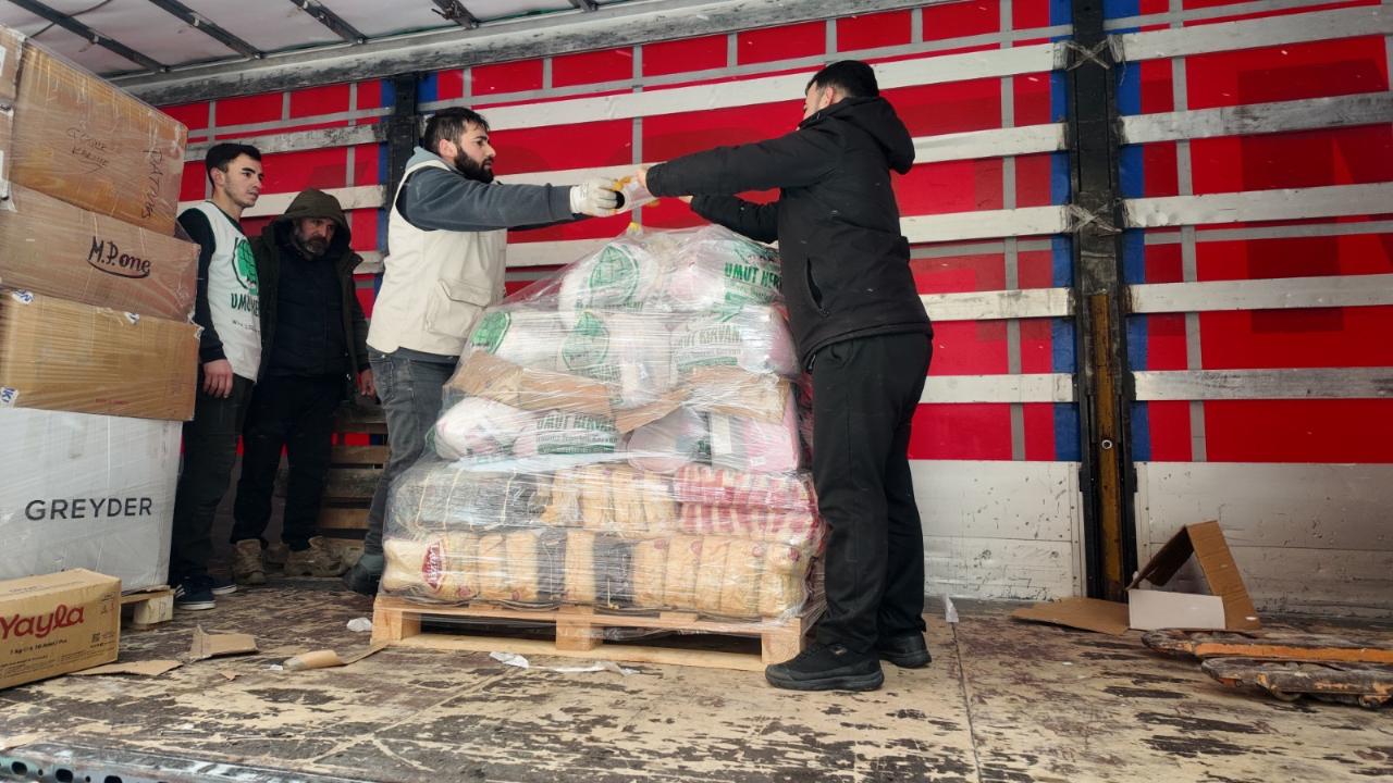 Ağrı’dan Suriye’ye yardım eli