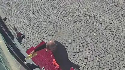 Ağrılı Vatandaşa Ait Eczaneye Kundaklama Girişimi