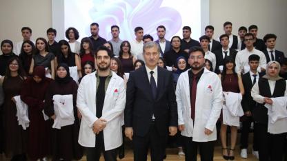 AİÇÜ’de 14 Mart Tıp Bayramı’nda beyaz önlük heyecanı