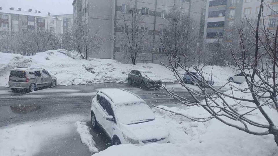 Bitlis’te Mart ayında yoğun kar yağışı