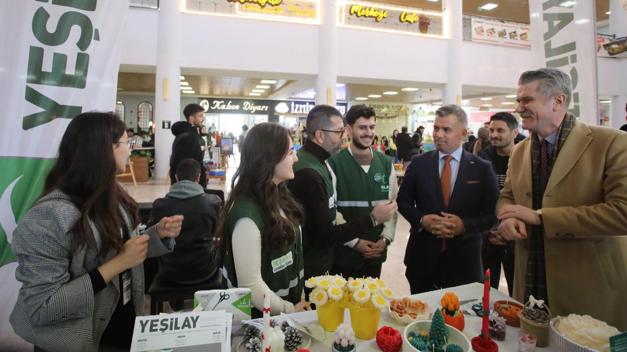 Danışanların hazırladığı eserler AİÇÜ’de sergilendi
