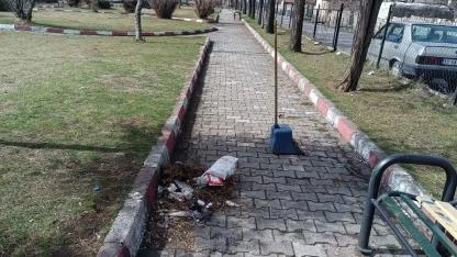 Erciş Belediyesi Parklarda Bayram Sonrası Temizlik Çalışması Başlattı