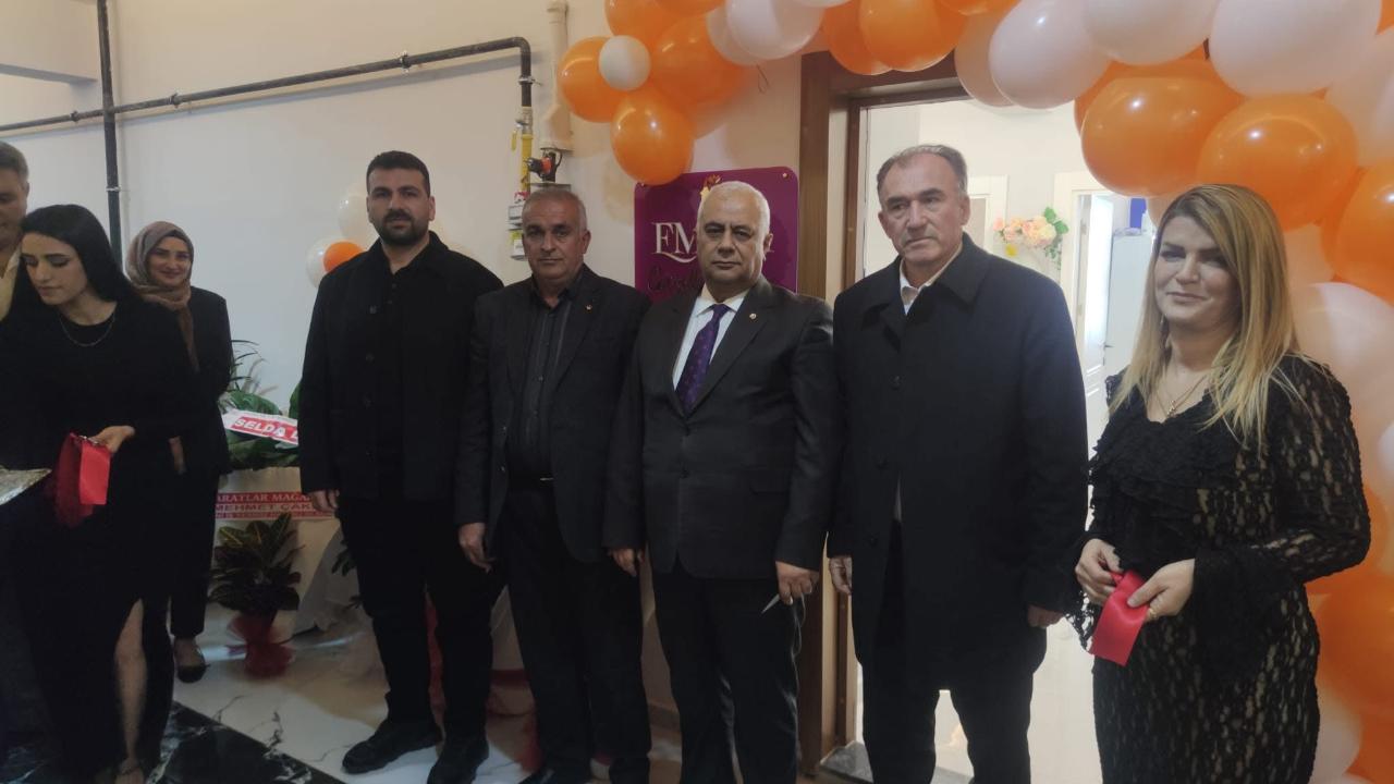 Erciş’te EMELA Güzellik Salonu Hizmete Açıldı