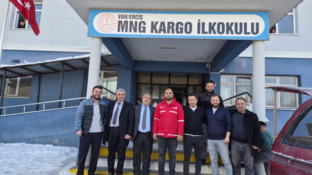 Erciş’te “İyilik Kolileri” Dayanışması