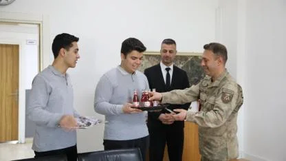 Erciş’te Öğrencilerden Anlamlı İyilik