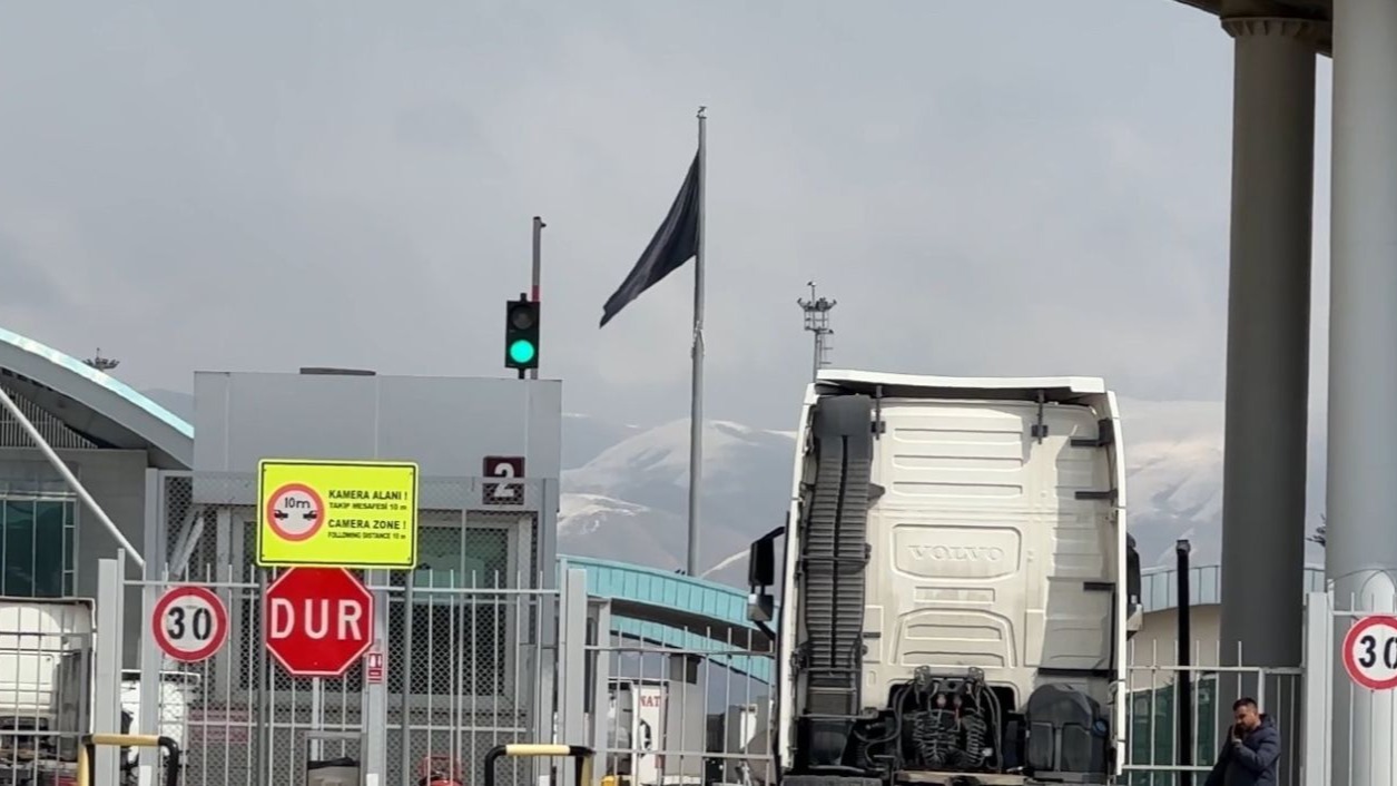 Hakkari Esendere Sınır kapısı bu bayram sessizlik yaşıyor