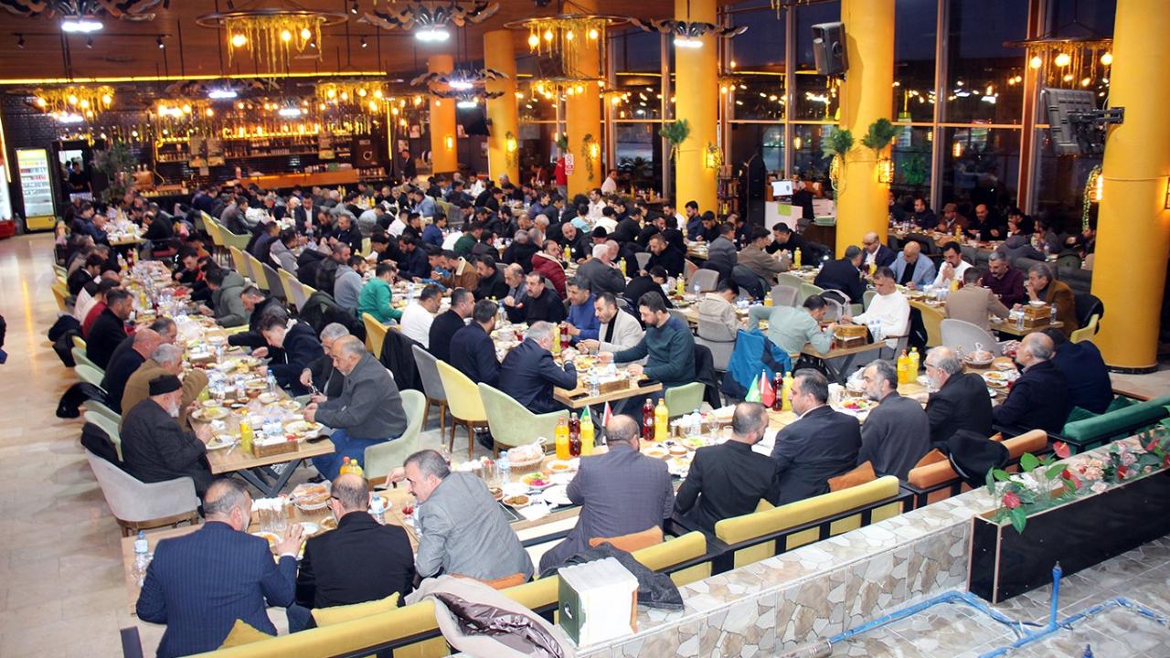 HÜDA PAR Ağrı İl Başkanlığı’ndan Geniş Katılımlı İftar Programı