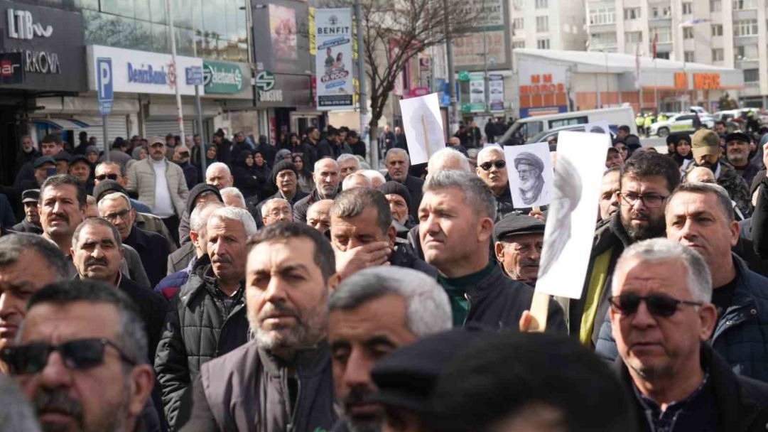 İran’a yönelik saldırılara tepki