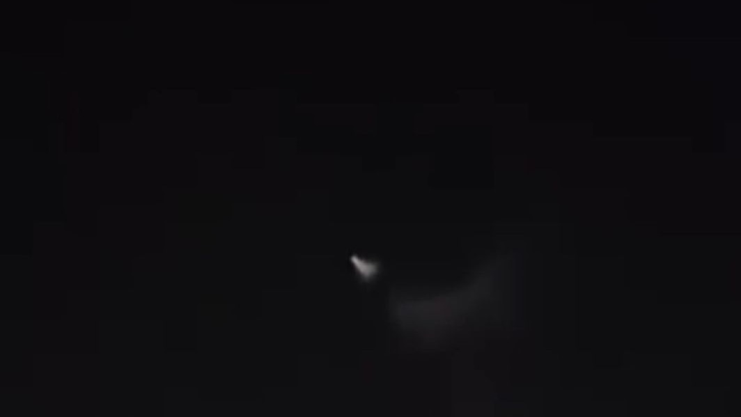 İran’dan fırlatılan füzeler Yüksekova ve Şemdinli semalarında görüldü