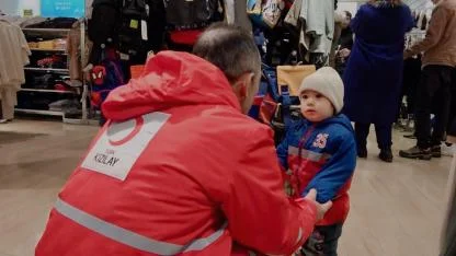 Kızılay Ağrı’da 800 çocuğun yüzünü güldürdü (Videolu Haber)