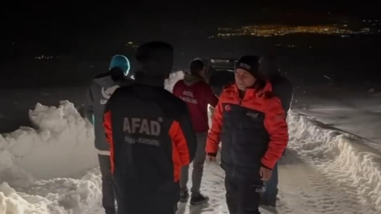 Zorlu koşullara rağmen Ağrı Dağı’nda arama çalışmaları sürüyor (Videolu Haber)