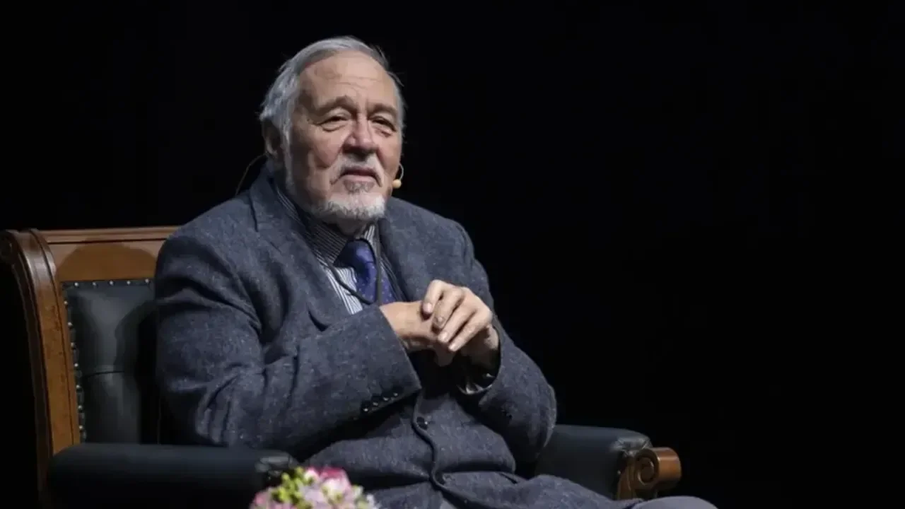 Tarihçi İlber Ortaylı Hayatını Kaybetti